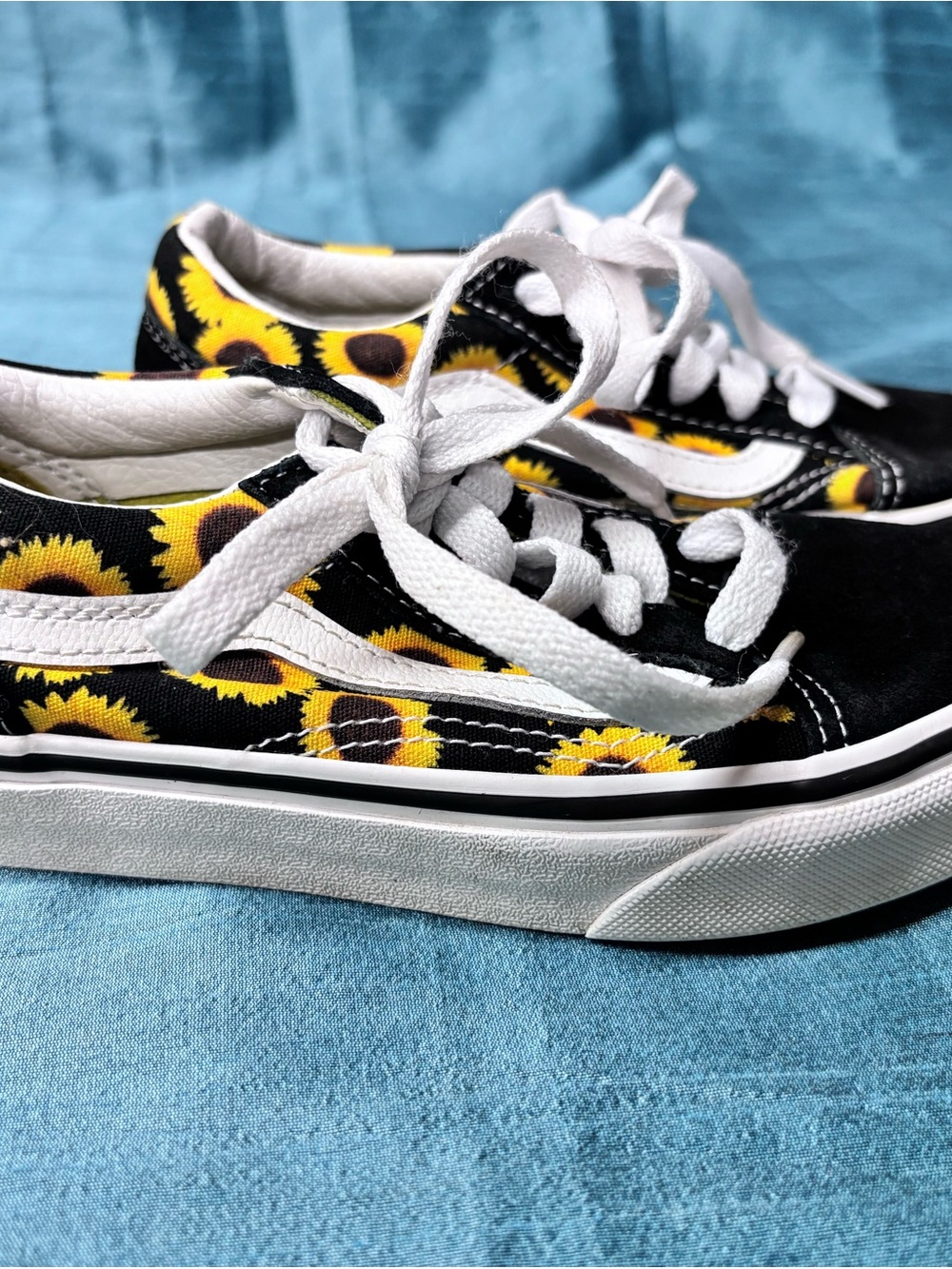 Vans Kids Black Sunflower Canvas Low-Top Sneakers